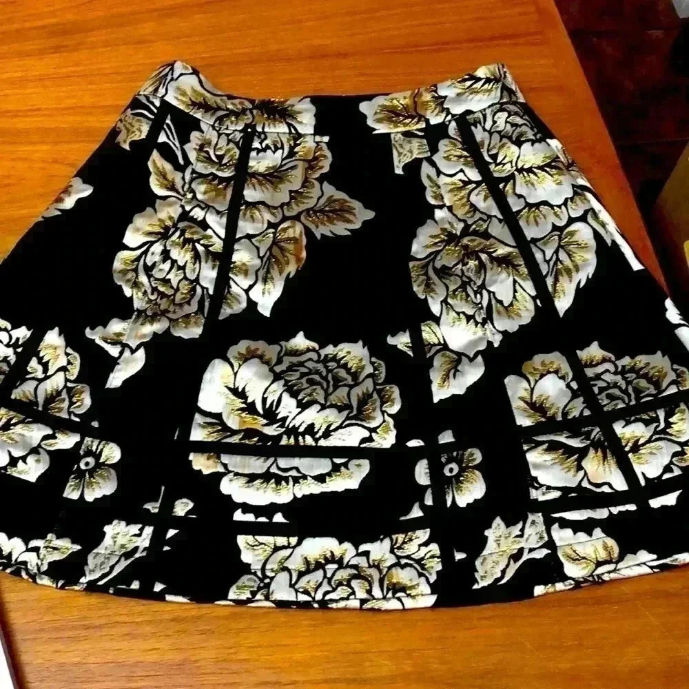 GB Gold Black Sparkle Floral A-line Skirt Size XS